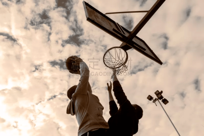 莱切2-1都灵，班达、拉萨纳-库利巴利建功